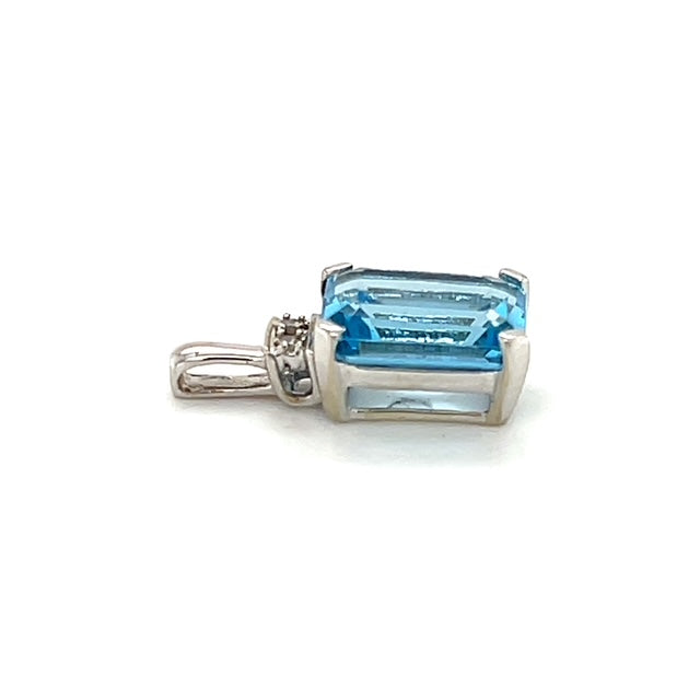 10K White Gold Topaz Pendant; 0.8DWT; 1.2g
