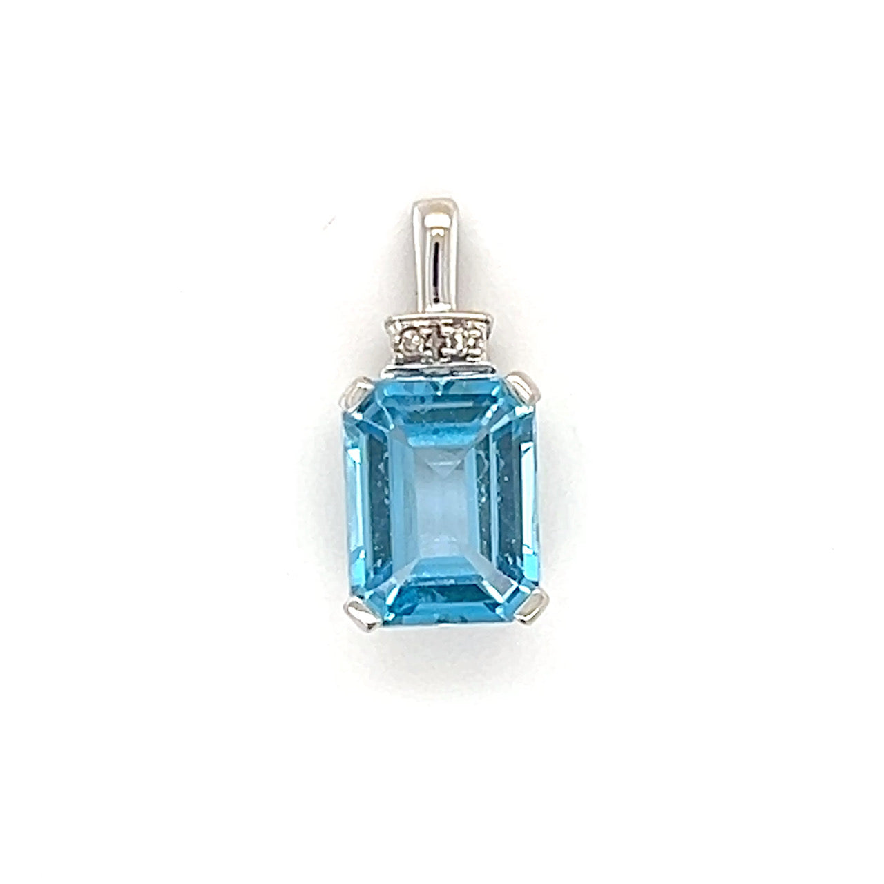 10K White Gold Topaz Pendant; 0.8DWT; 1.2g
