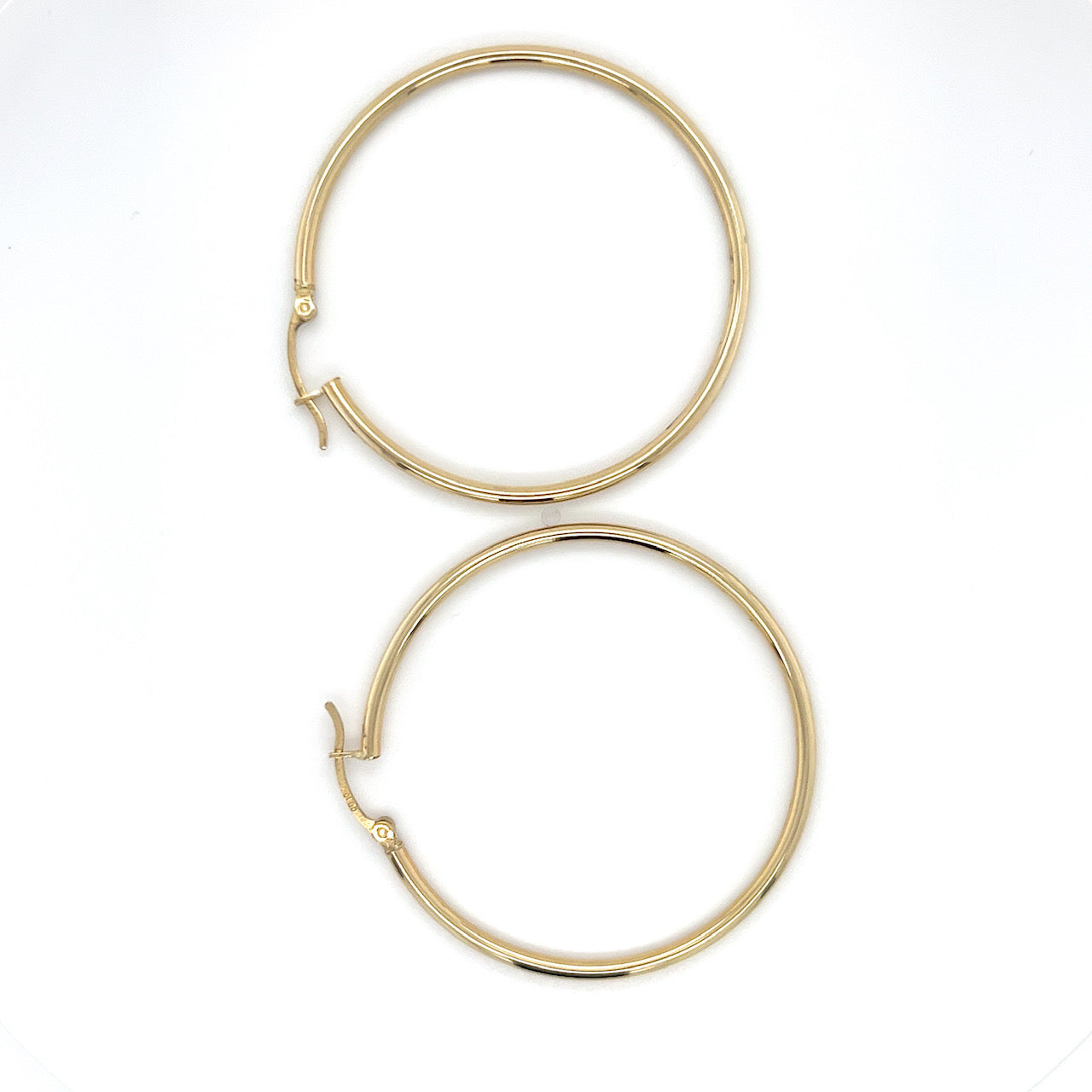 10K Yellow Gold Hoop Earrings; 1.8DWT; 2.8g