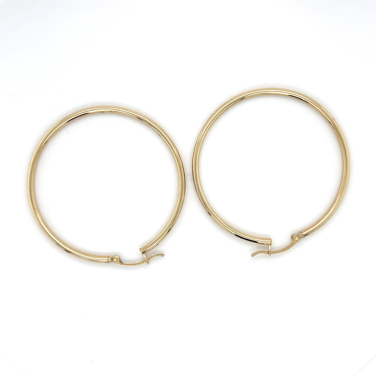 10K Yellow Gold Hoop Earrings; 1.8DWT; 2.8g