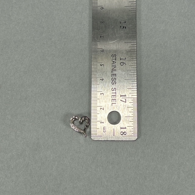 10K White Gold Diamond Heart Pendant; 0.8DWT; 1.2g