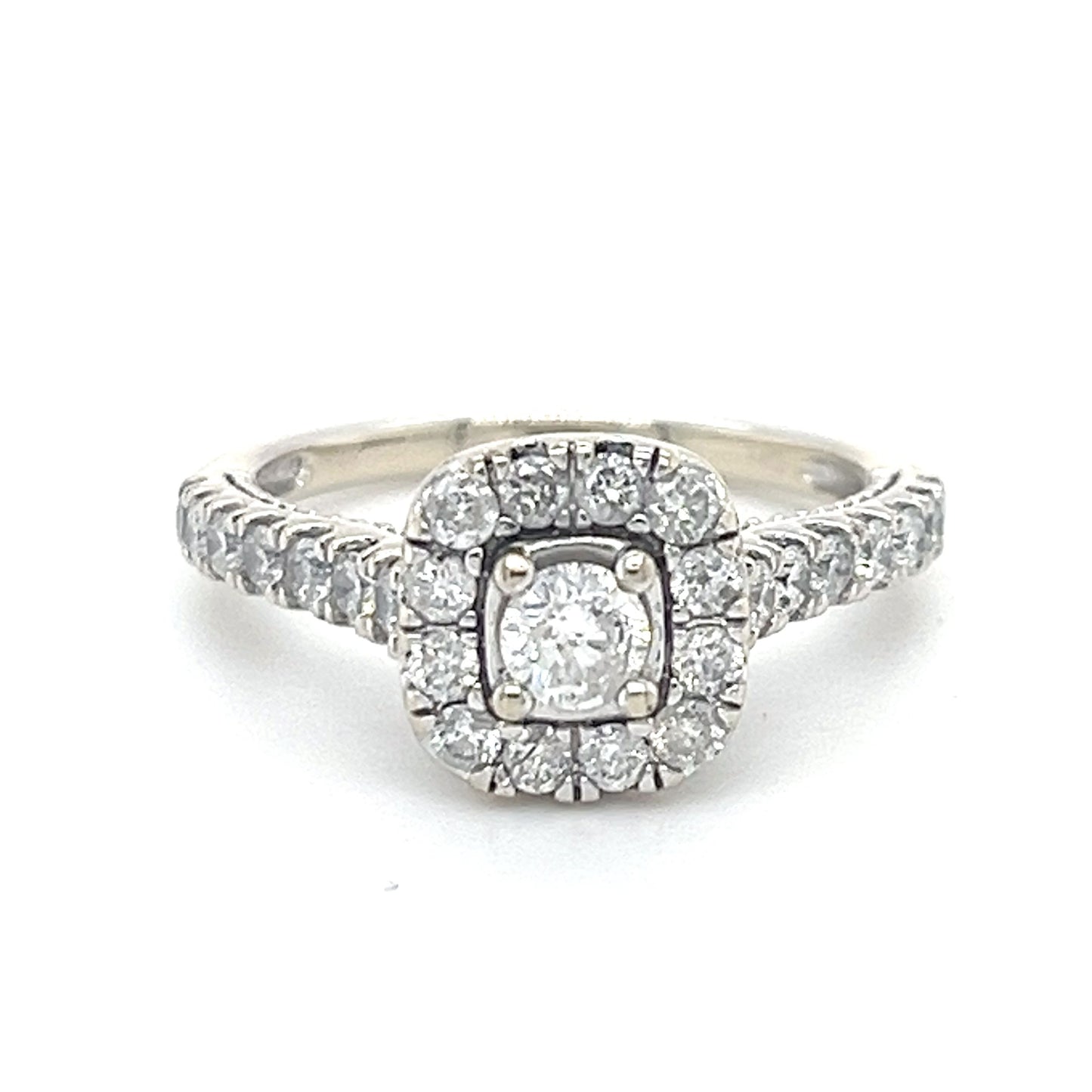 14K White Gold Diamond 0.72ctw Halo Engagement Ring; 5.6g