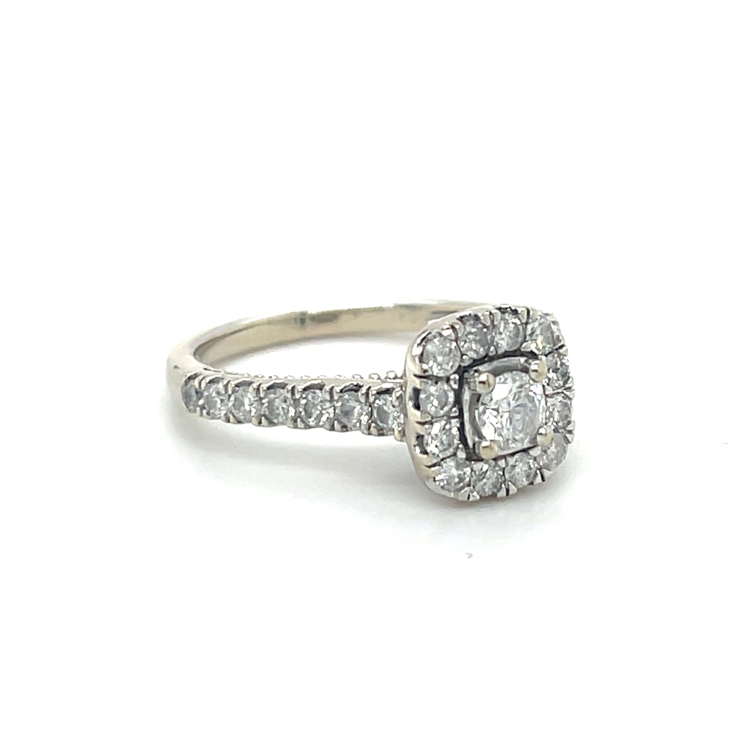 14K White Gold Diamond 0.72ctw Halo Engagement Ring; 5.6g