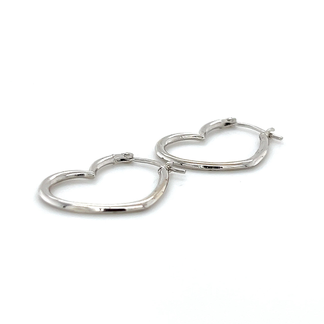 14K White Gold Heart Earrings; 0.4DWT; 0.6g