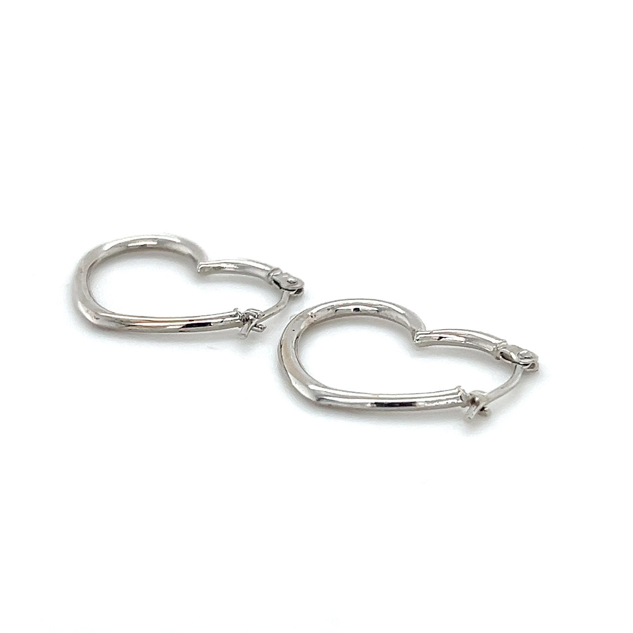 14K White Gold Heart Earrings; 0.4DWT; 0.6g