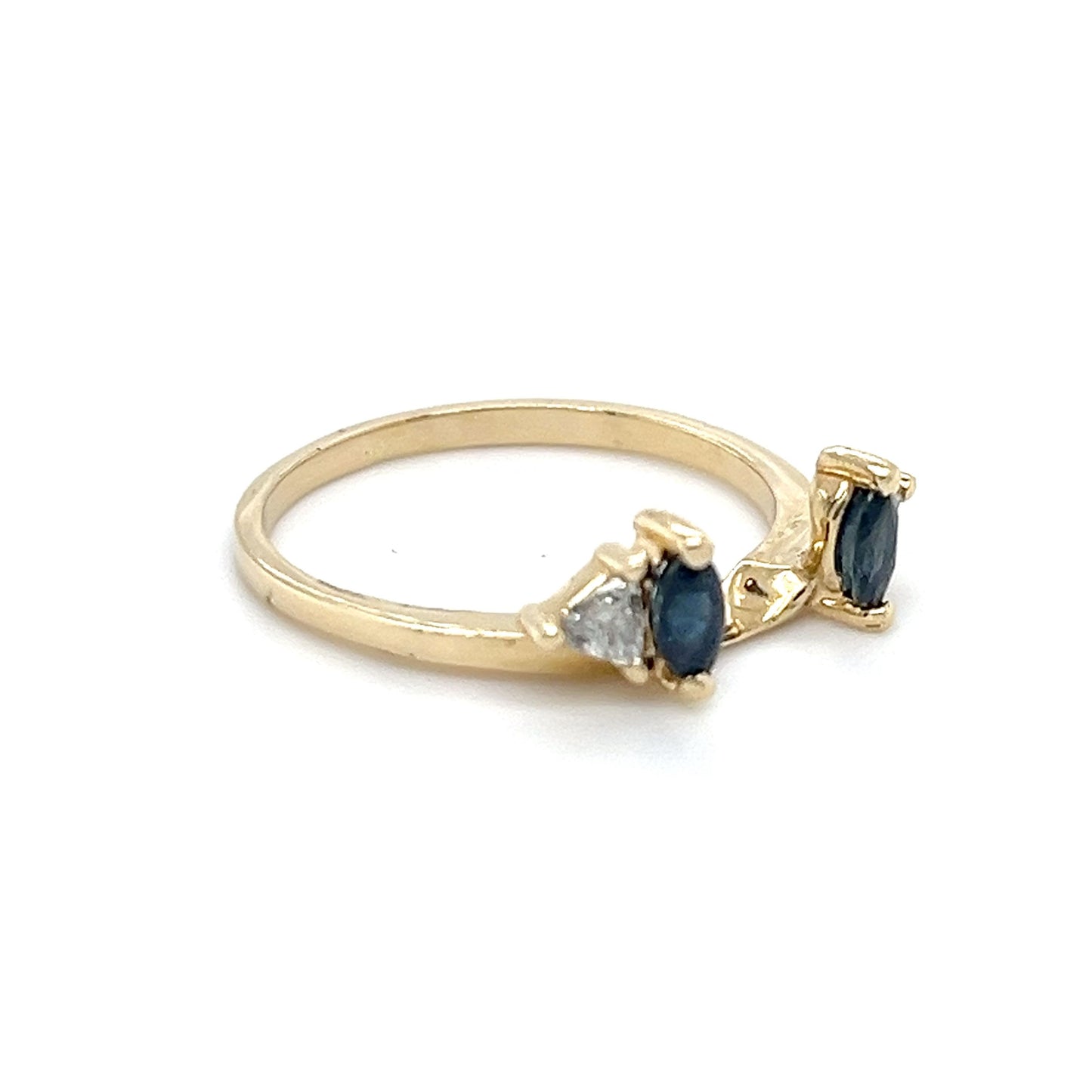 14K Yellow Gold Ring w/ Sapphires + Diamonds; 0.10CTW; Size 7.5; 2.4g