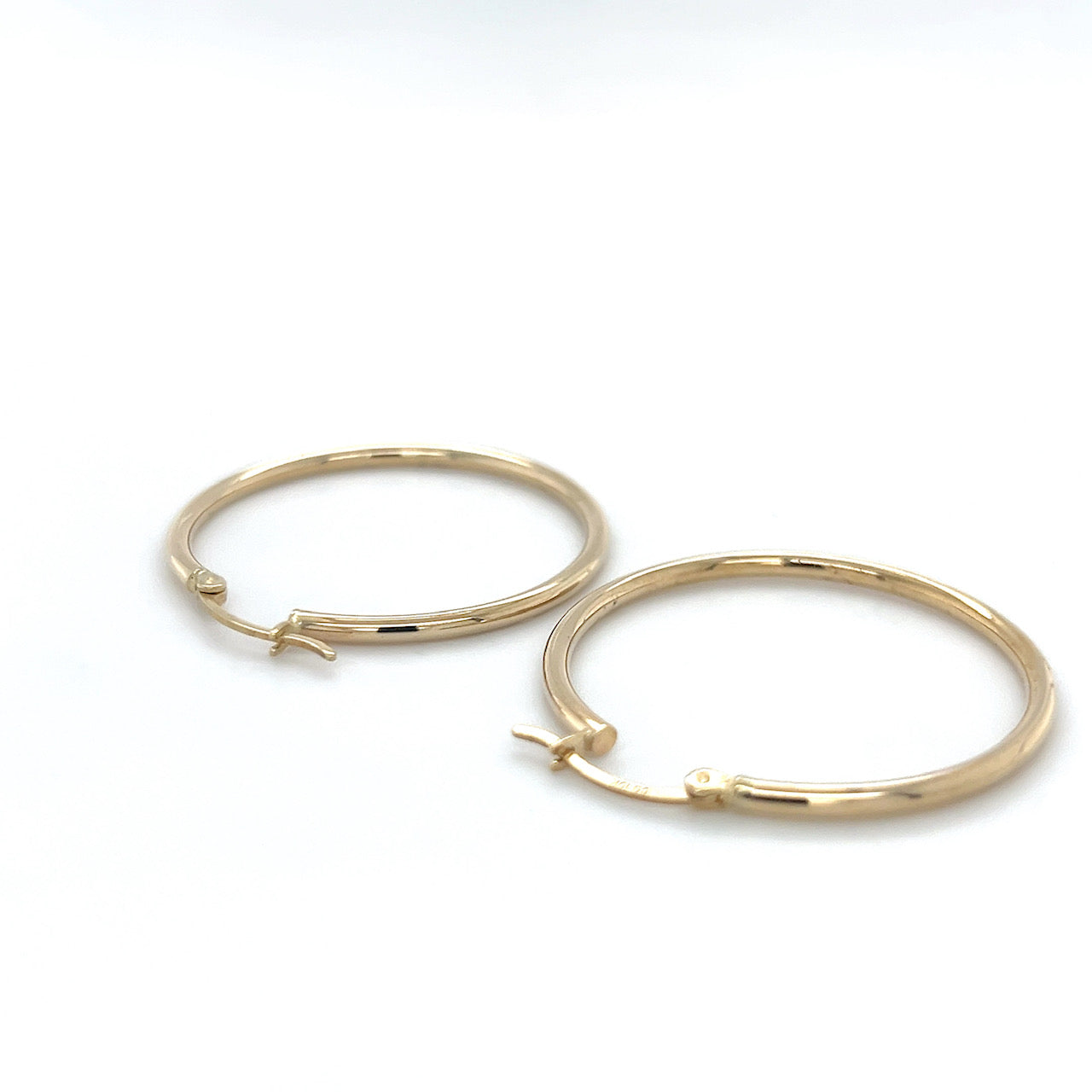 10K Yellow Gold Hoop Earrings; 1.4DWT; 2.2g
