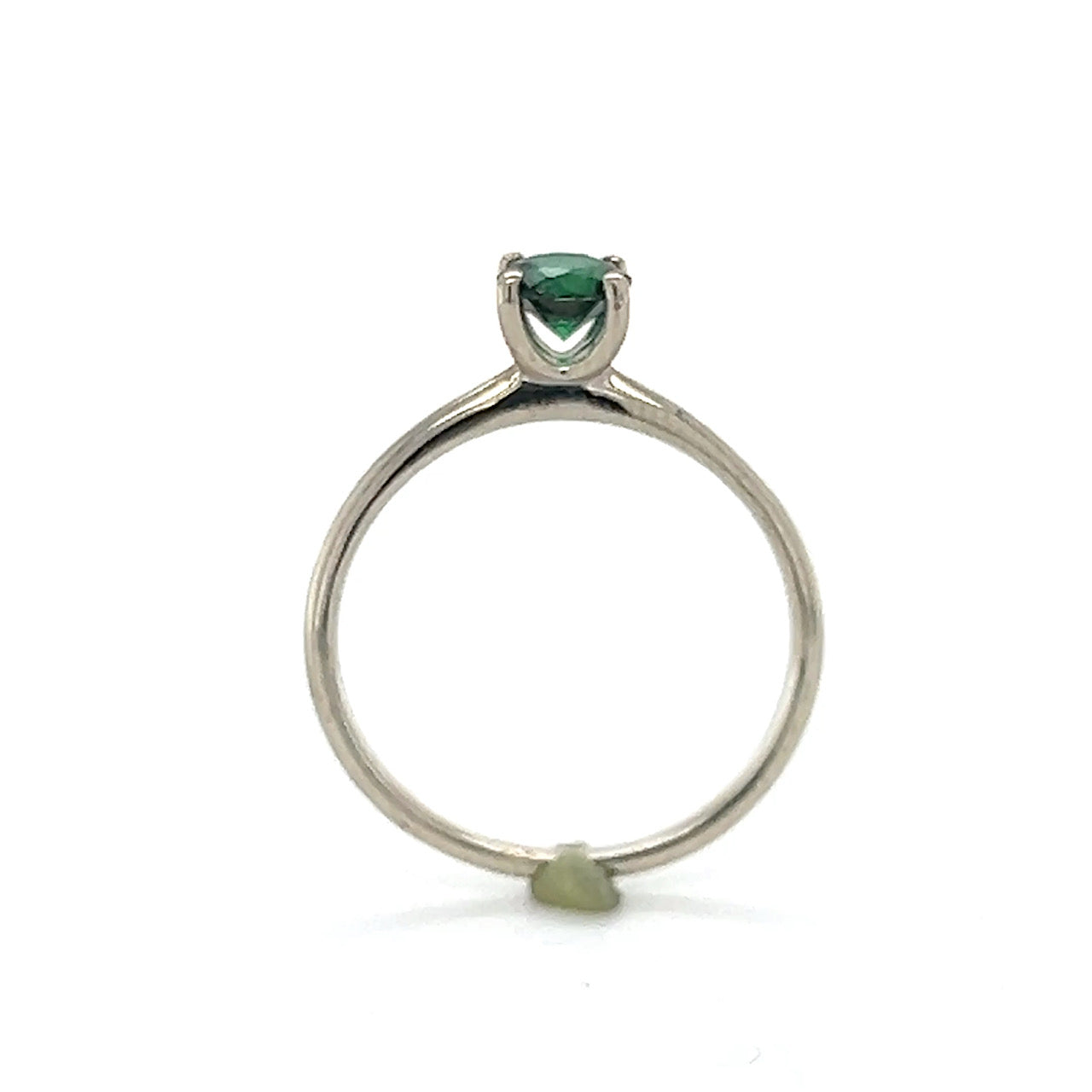 14K White Gold Green Gem Stone Lady's Fashion Ring; 1.2DWT; Size 7