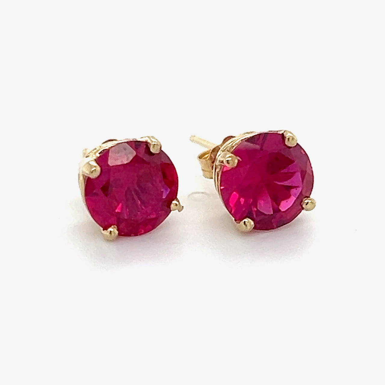14K Yellow Gold Red Stone Stud Earrings; 1.5DWT; 2.3g
