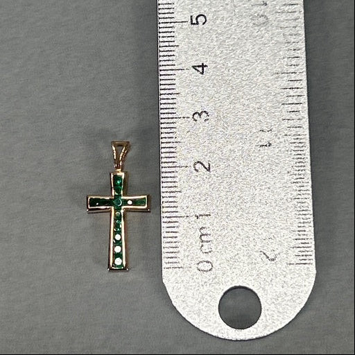 14K Yellow Gold Emerald Cross Pendant; 1.1DWT; 1.8g