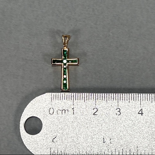 14K Yellow Gold Emerald Cross Pendant; 1.1DWT; 1.8g