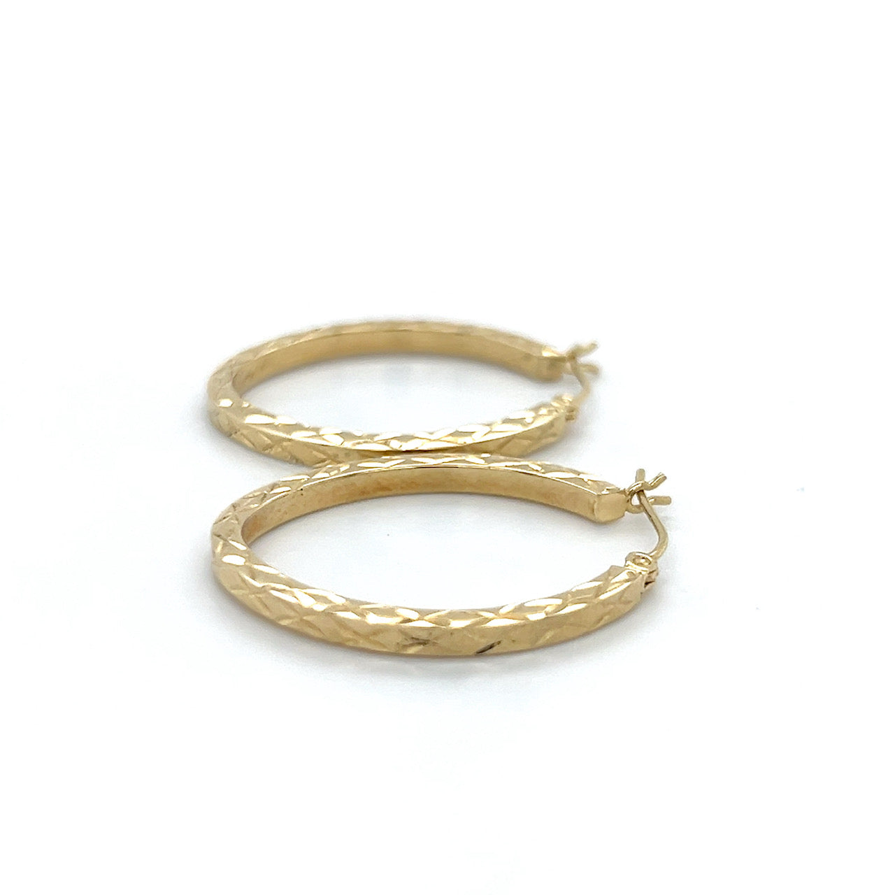 14K yellow Gold Hoop Earrings; 1.7DWT; 2.6g