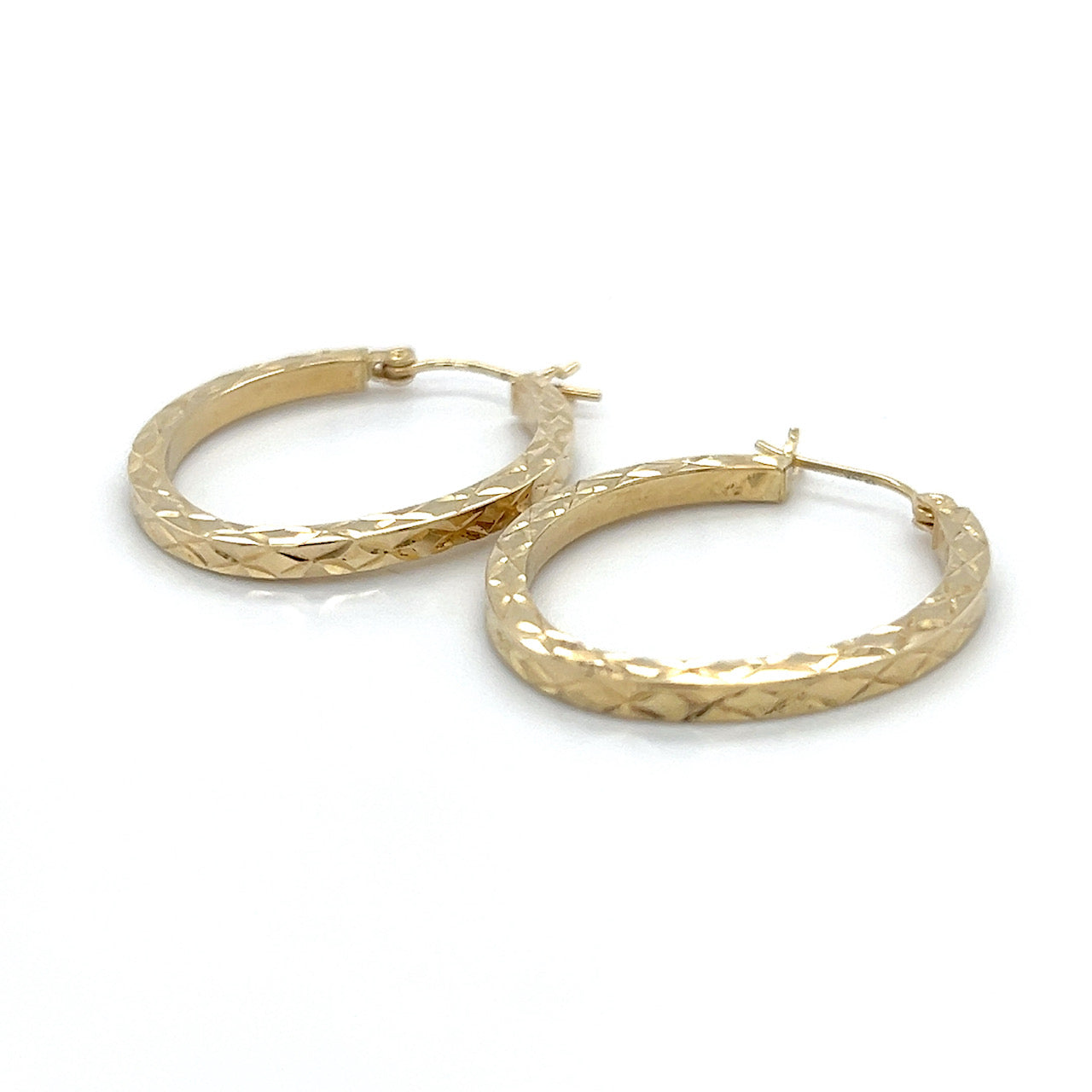 14K yellow Gold Hoop Earrings; 1.7DWT; 2.6g