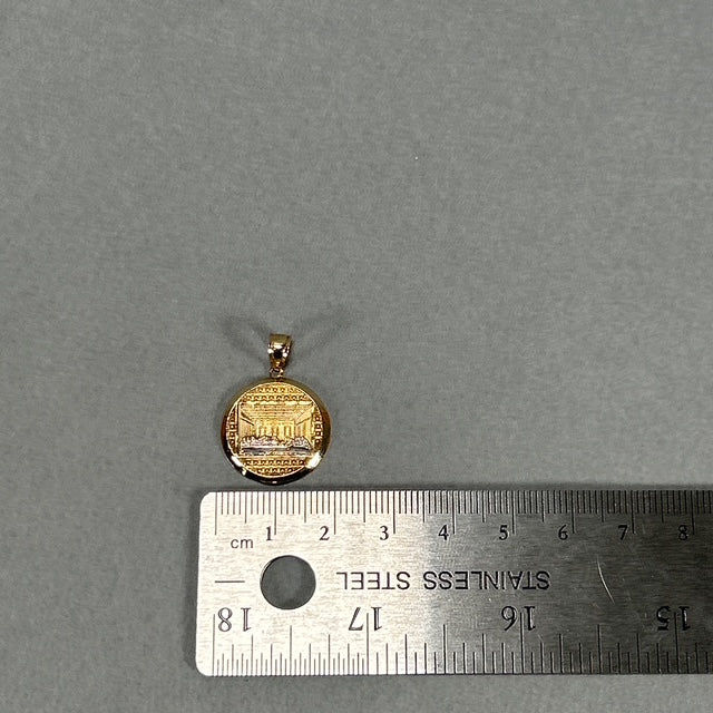 10K Two-Tone Gold Last Supper Round Pendant; 1.2DWT; 1.8g