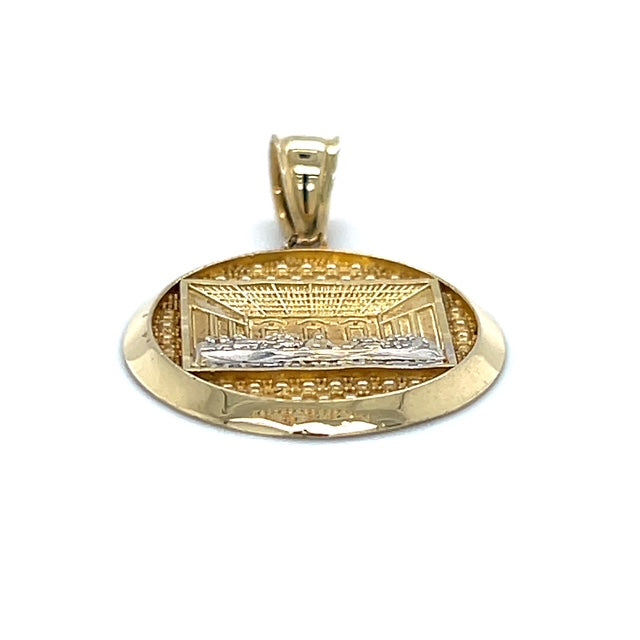 10K Two-Tone Gold Last Supper Round Pendant; 1.2DWT; 1.8g