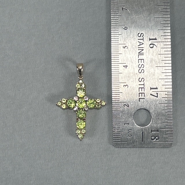 14K Yellow Gold Diamond Accent & Peridot Cross Pendant; 2.3DWT