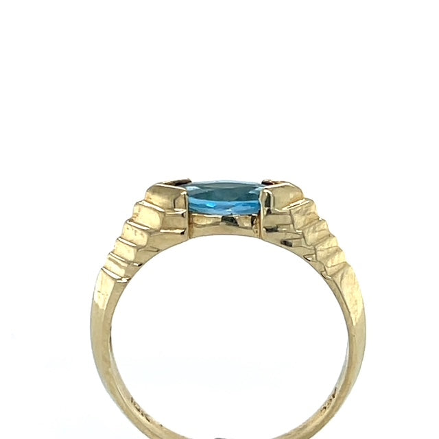 10K Yellow Gold Topaz Lady's Fashion Ring; 1.4DWT; Size 6.5