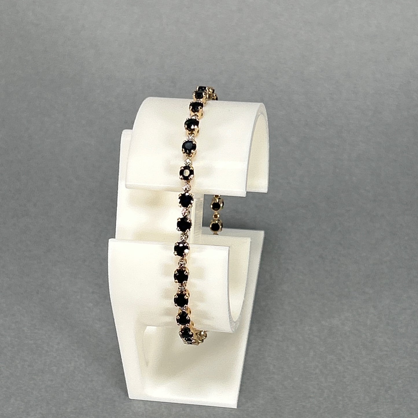 10K Yellow Gold Sapphire 7.5" Bracelet; 4.4DWT; 6.8g