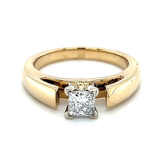 14K Yellow Gold Diamond Lady's Ring; 4.6g; Size 5