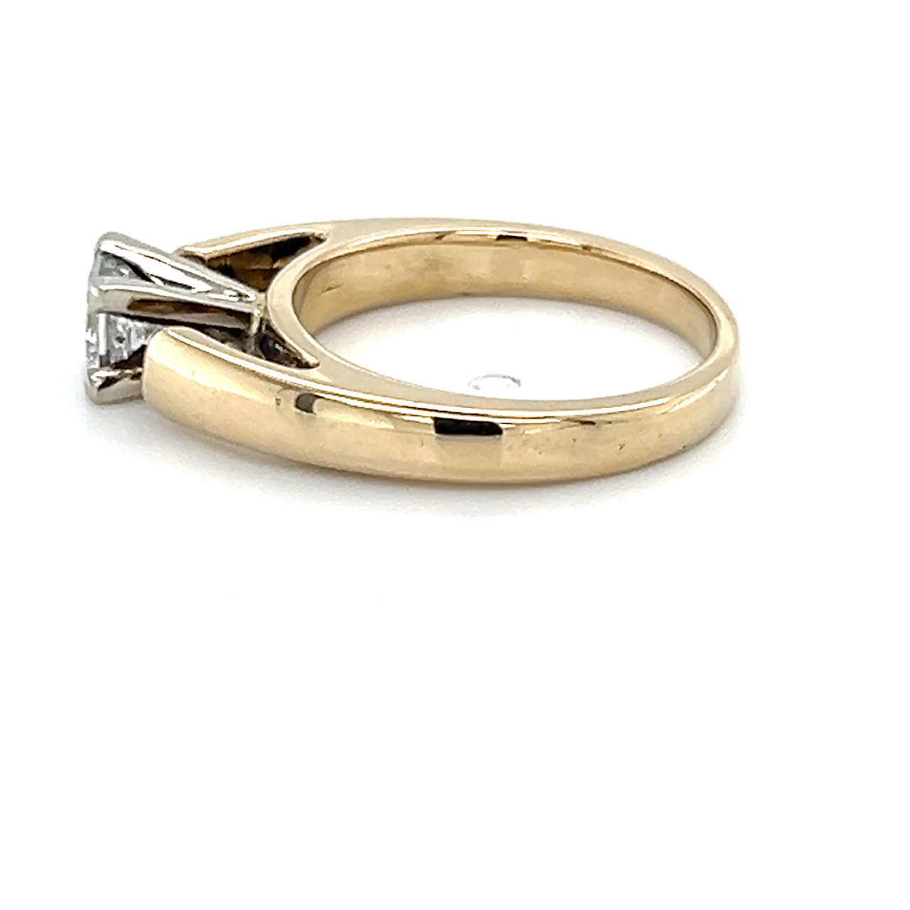 14K Yellow Gold Diamond Lady's Ring; 4.6g; Size 5