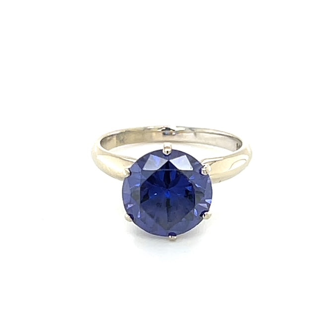 14K White Gold Amethyst Lady's Ring; 4.1g; Size 6