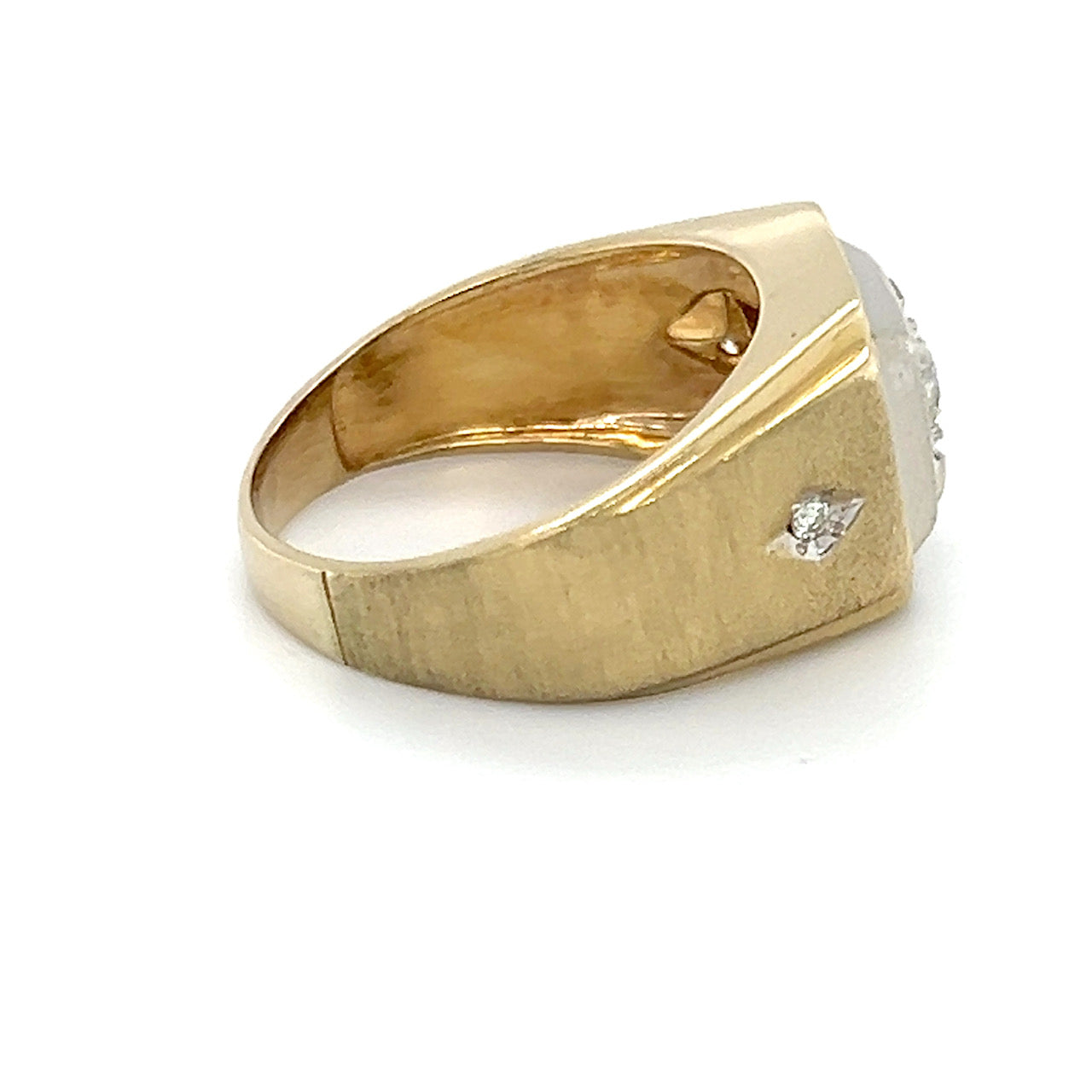 14K Yellow Gold Diamond Fashion Ring; 0.15CTW; Size 7