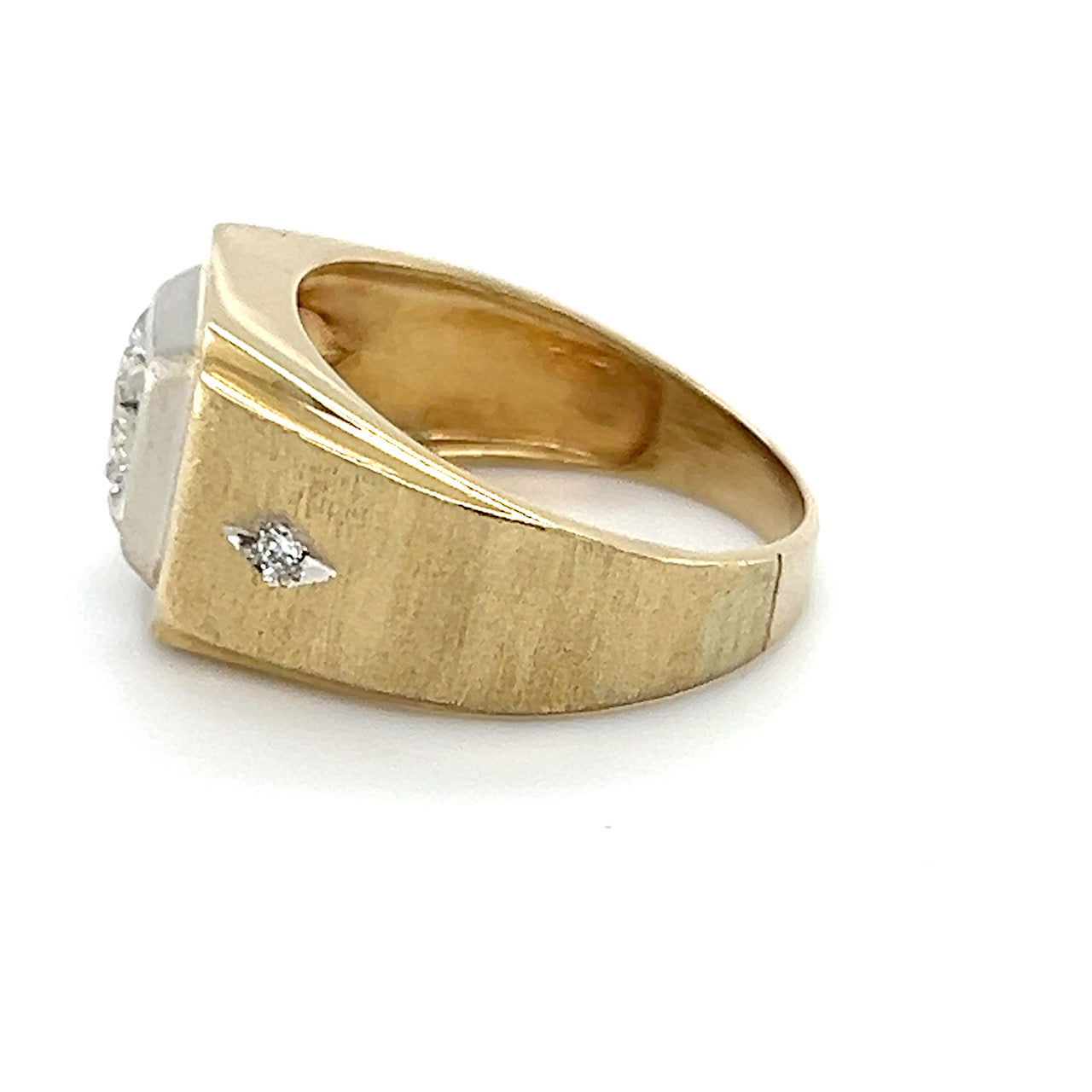 14K Yellow Gold Diamond Fashion Ring; 0.15CTW; Size 7