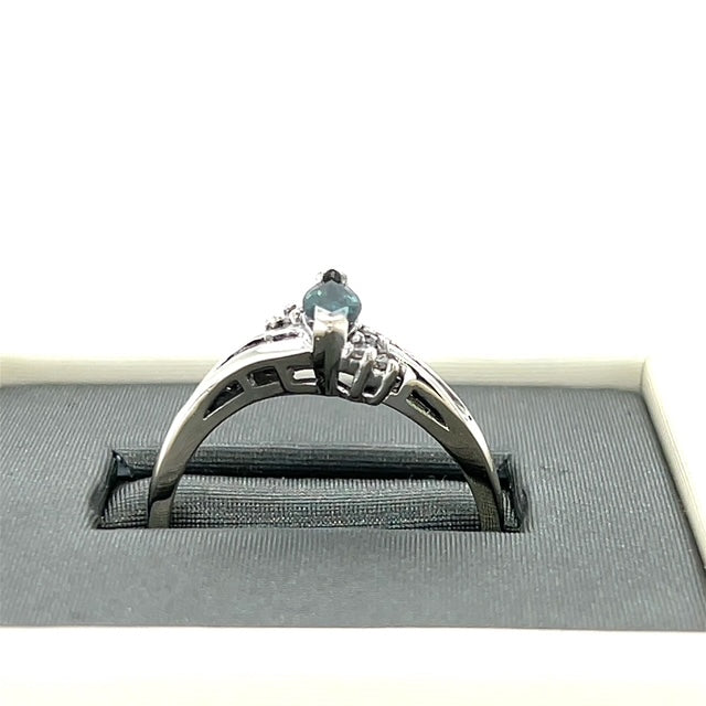10K White Gold Diamond & Sapphire Lady's Ring; 0.5CTW; 2.5g; Size 9