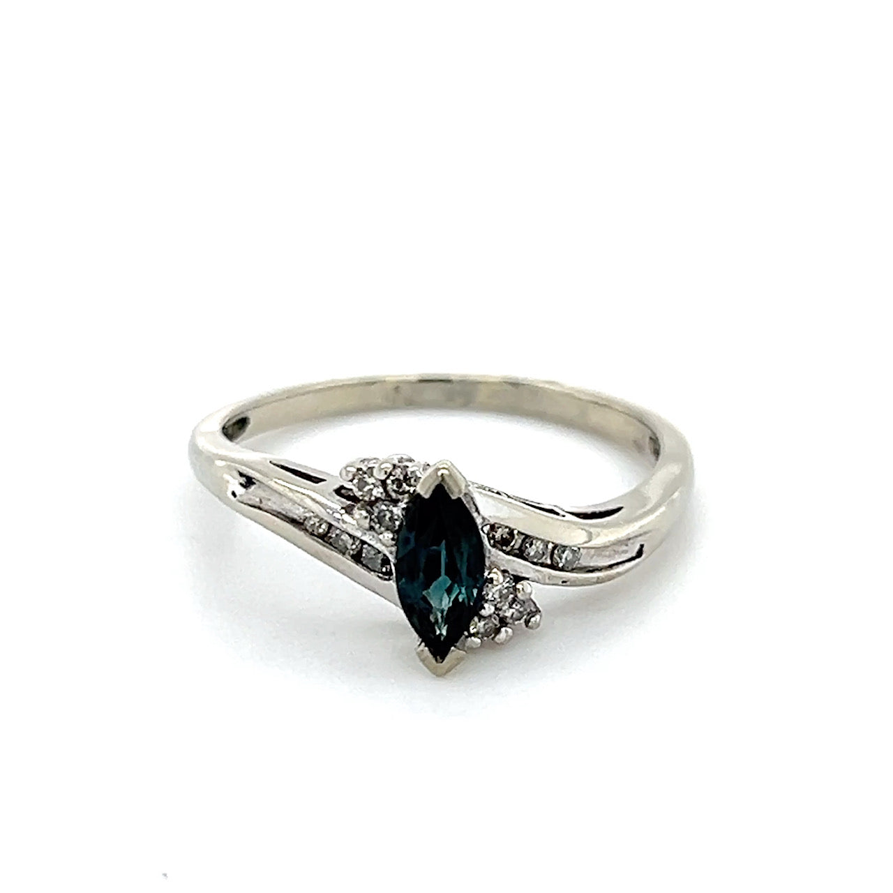 10K White Gold Diamond & Sapphire Lady's Ring; 0.5CTW; 2.5g; Size 9