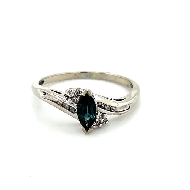 10K White Gold Diamond & Sapphire Lady's Ring; 0.5CTW; 2.5g; Size 9