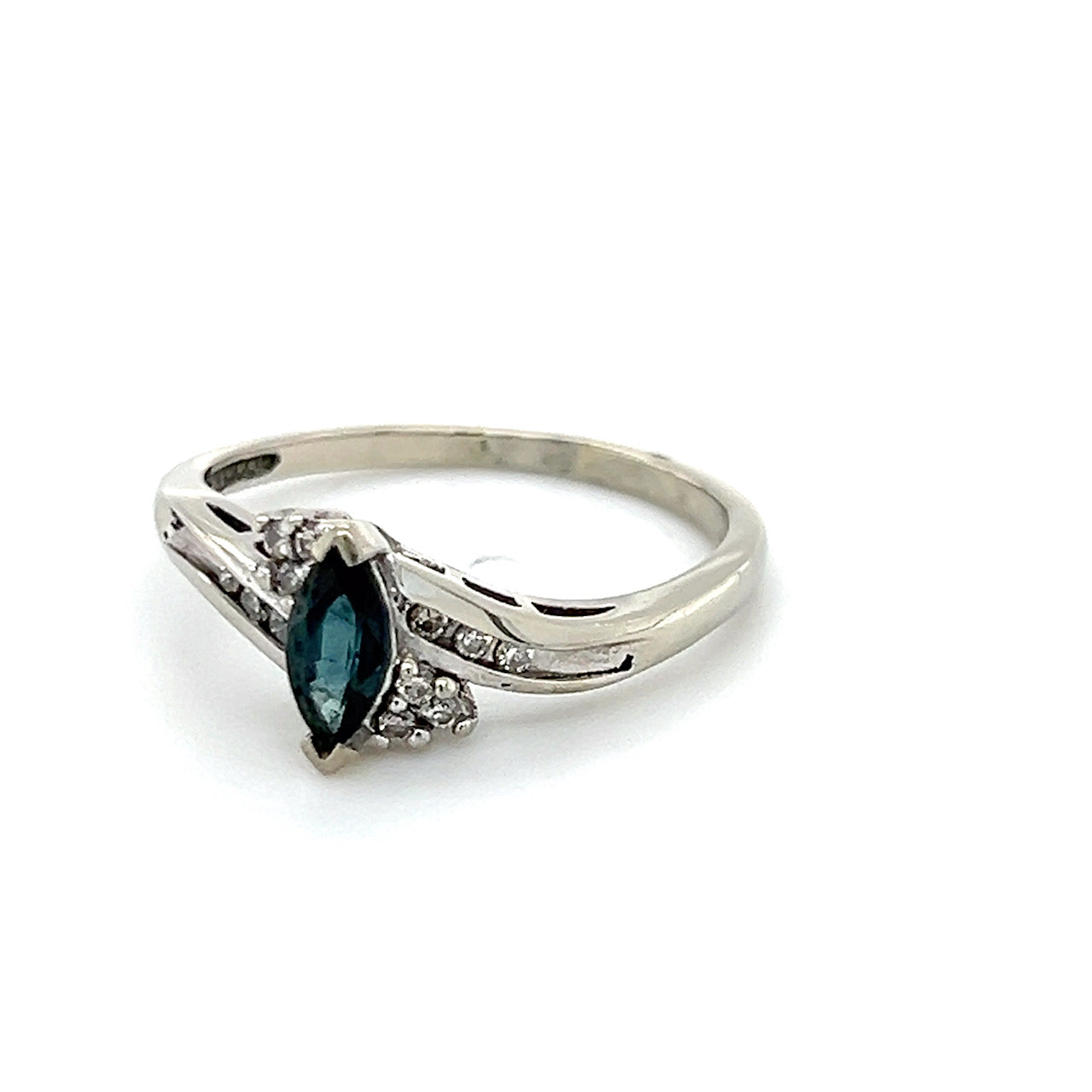 10K White Gold Diamond & Sapphire Lady's Ring; 0.5CTW; 2.5g; Size 9