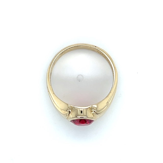 10K Yellow Gold Synthetic Ruby Gentleman's Ring; 4.4g; Size 8