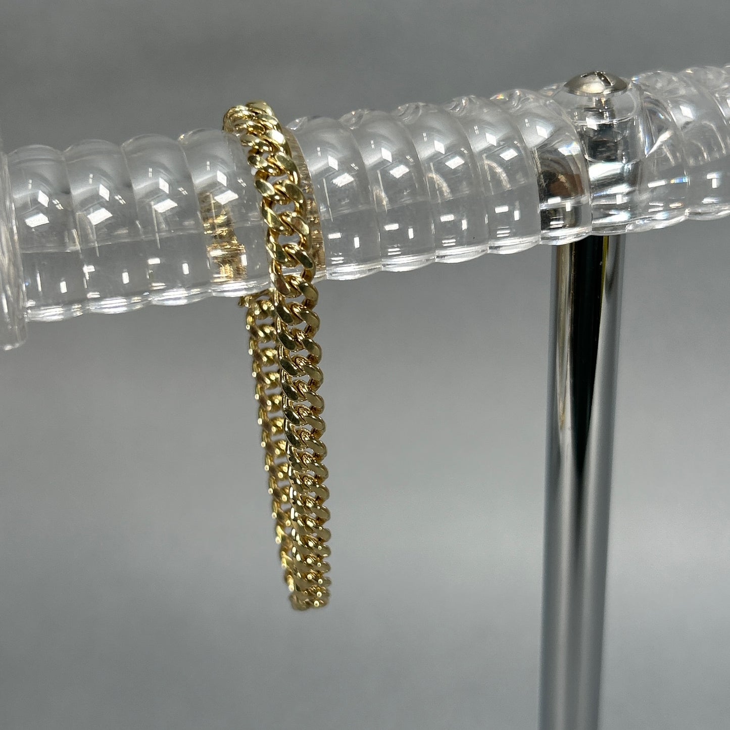 10K Yellow Gold 8.5" Cuban Link Bracelet; 7.2DWT; 11.2g