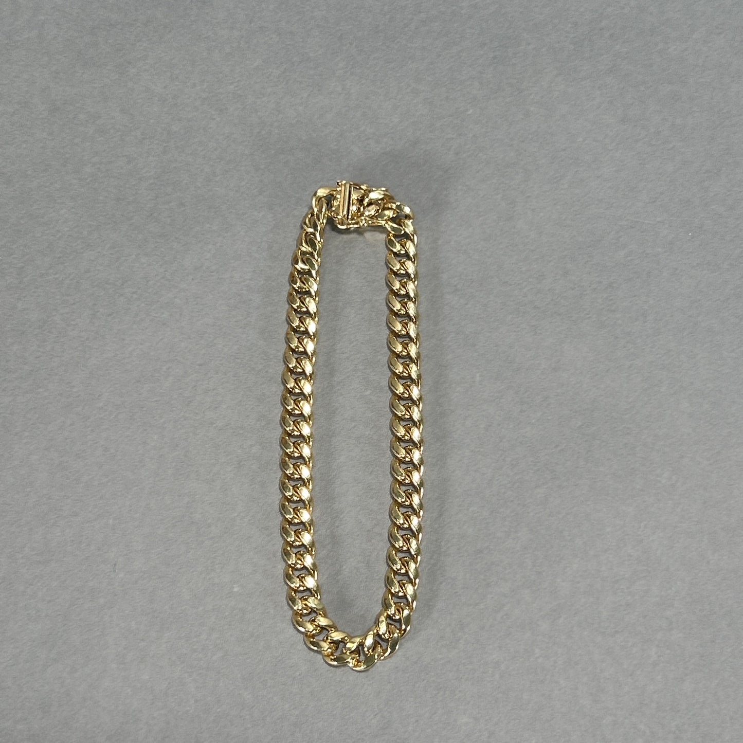 10K Yellow Gold 8.5" Cuban Link Bracelet; 7.2DWT; 11.2g