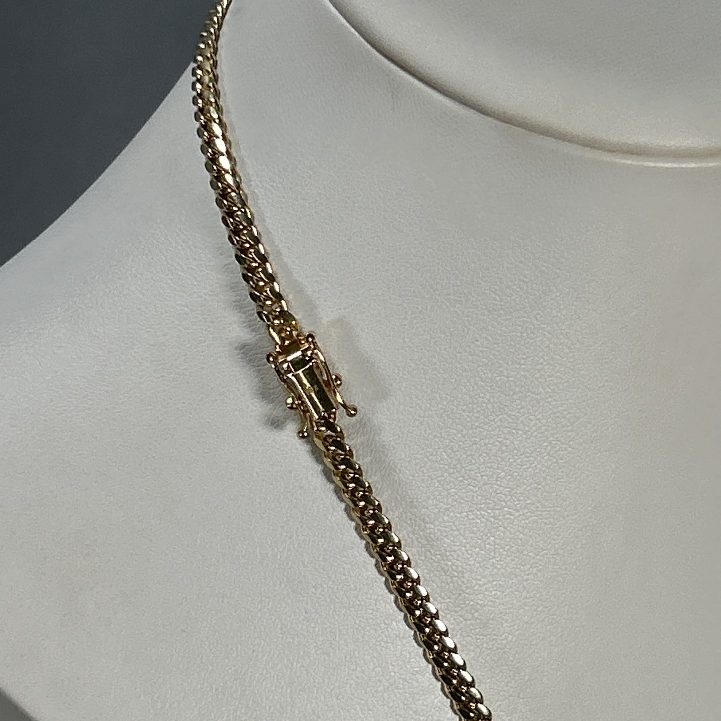 10K Yellow Gold 24.5" Curb Chain; 18.4DWT; 28.7g