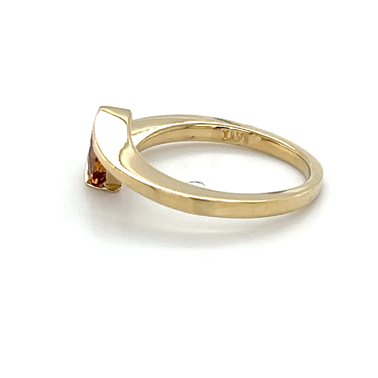 14K Yellow Gold Synthetic Spinel Lady's Ring; 1.6DWT; Size 4.5