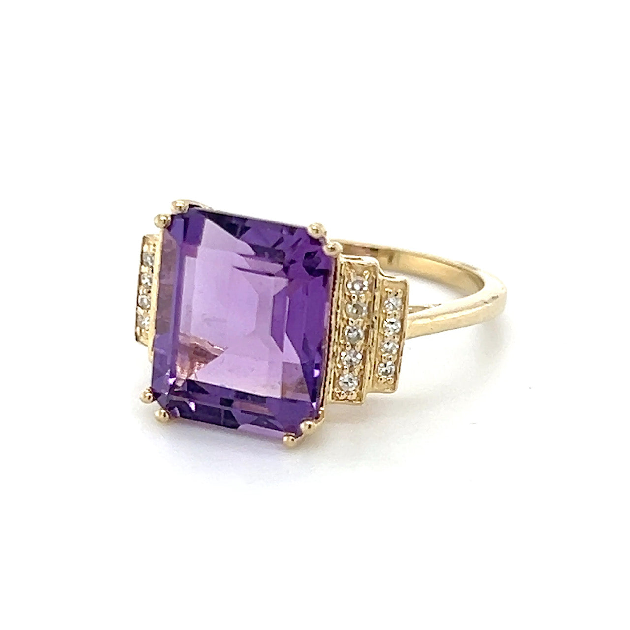 14K Yellow Gold Diamond & Amethyst Lady's Ring; 4.6g; Size 7