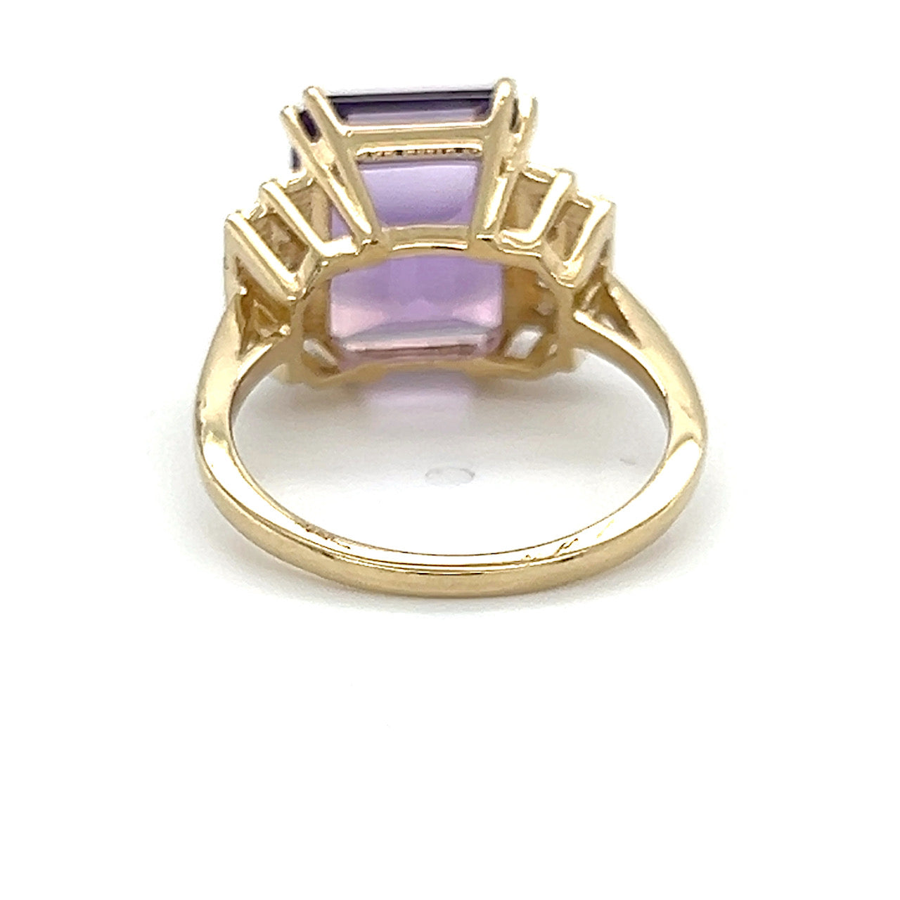 14K Yellow Gold Diamond & Amethyst Lady's Ring; 4.6g; Size 7