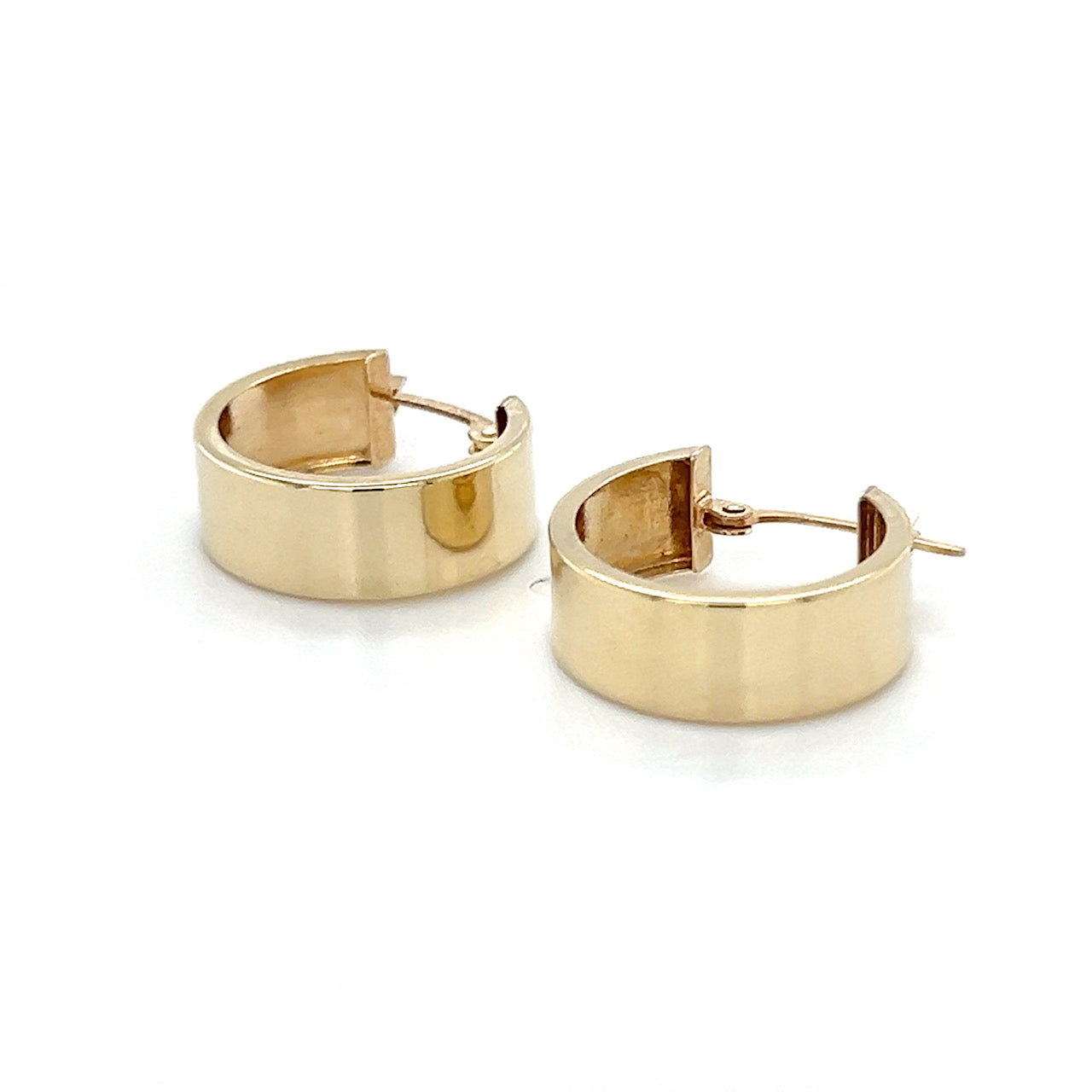 14K Yellow Gold Earrings; 1.4g