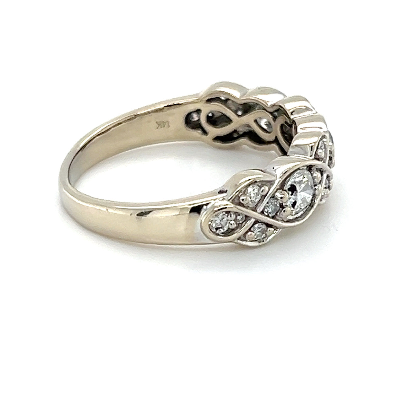 14K White Gold Diamond Lady's Ring; 1.02CTW; 4.9g; Size 10