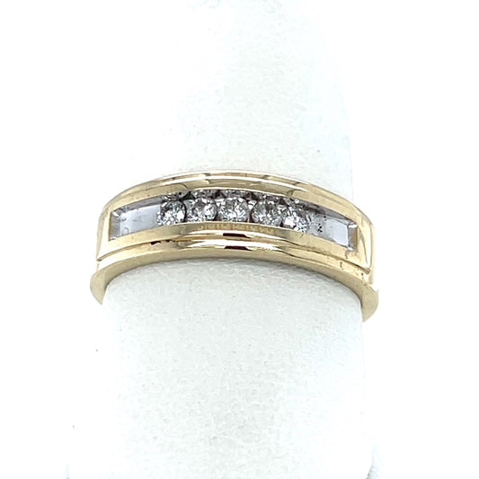 10K Yellow Gold Diamond Gentleman's Ring; 0.2CTW; 3.9g; Size 10