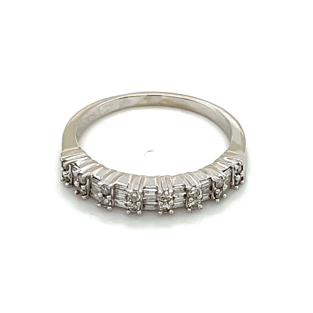 14K White Gold Diamond Lady's Wedding Band; 0.20 CTW; 2.4g; Size 7