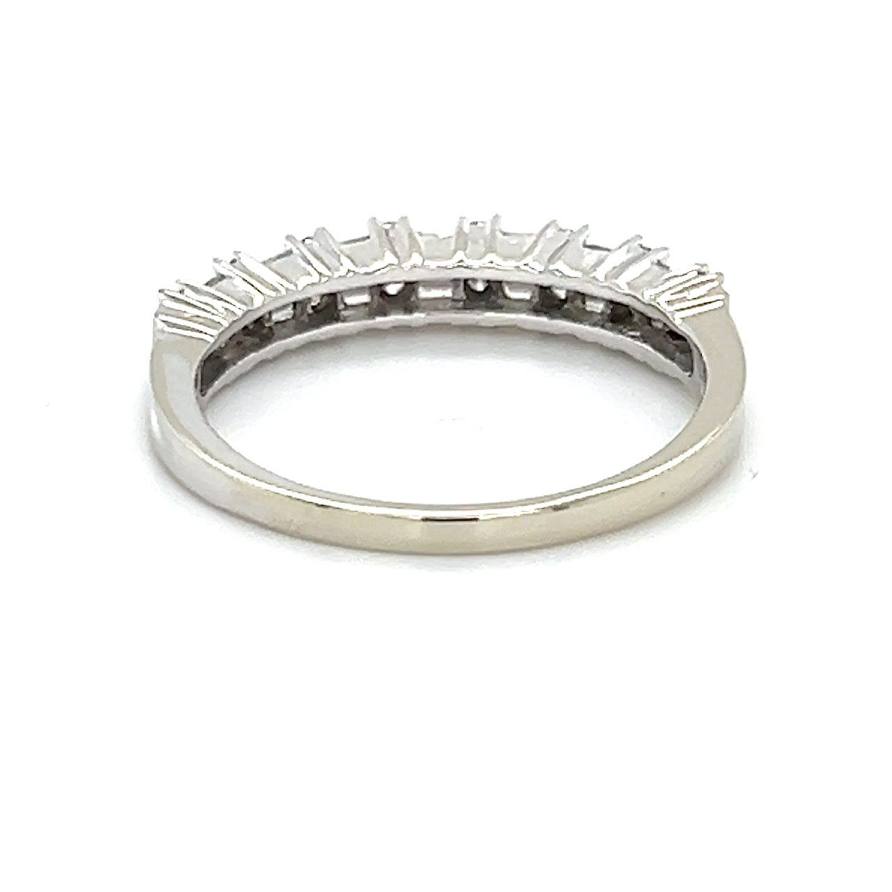 14K White Gold Diamond Lady's Wedding Band; 0.20 CTW; 2.4g; Size 7