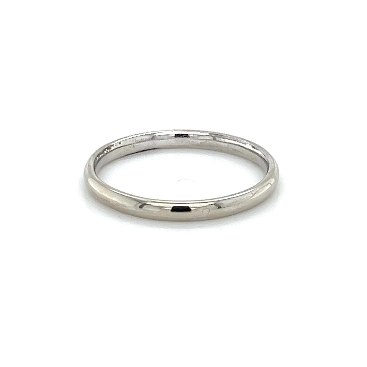 10K White Gold Wedding Band; 1.5g; Size 7
