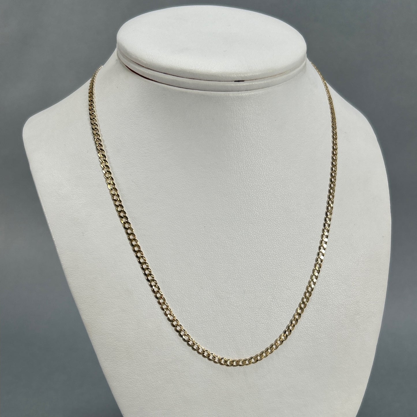 10k Yellow Gold 18" Curb Chain; 4.5g