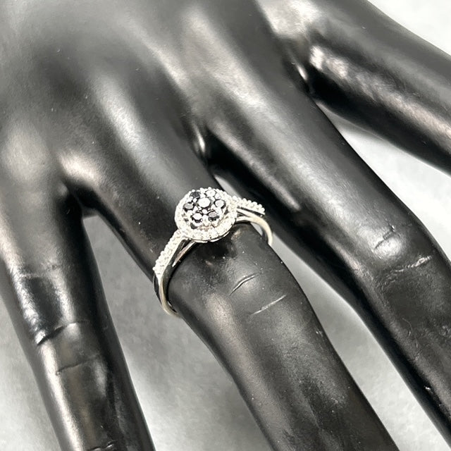 10K White Gold Sapphire Lady's Accent Ring; Size 7