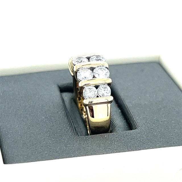 14K Yellow Gold Diamond Lady's Fashion Ring; Size 7