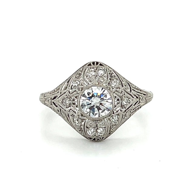 18K White Gold Diamond Lady's Fashion Ring; Size 8