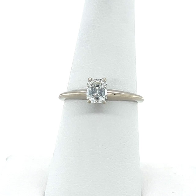 14K White Gold Diamond Lady's Solitaire Ring; Size 8