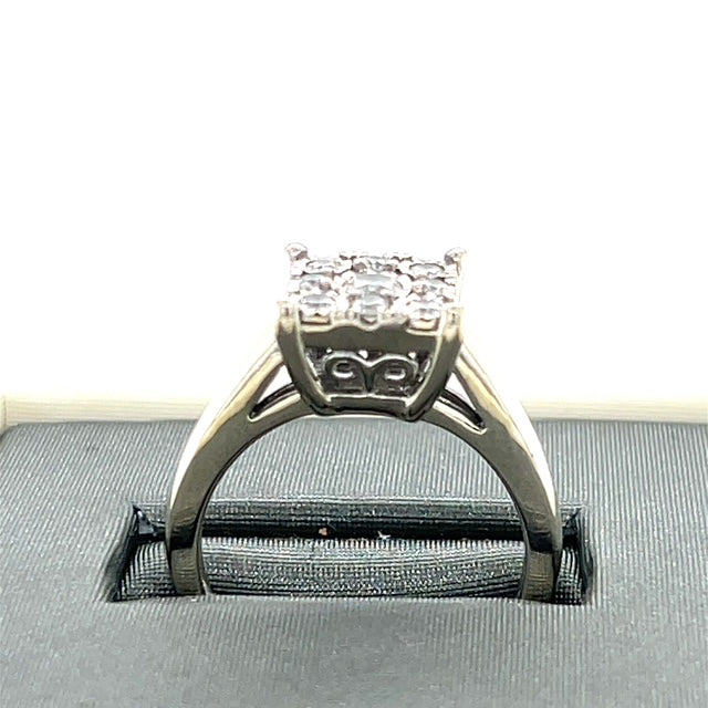 10K White Gold Diamond Lady's Fashion Ring; Size 7